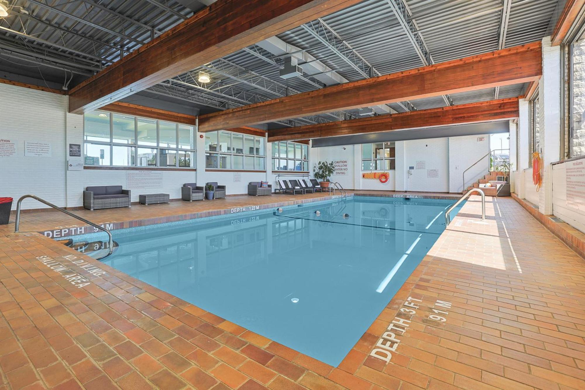 The Jordan Hotel Ramada By Wyndham Eksteriør billede