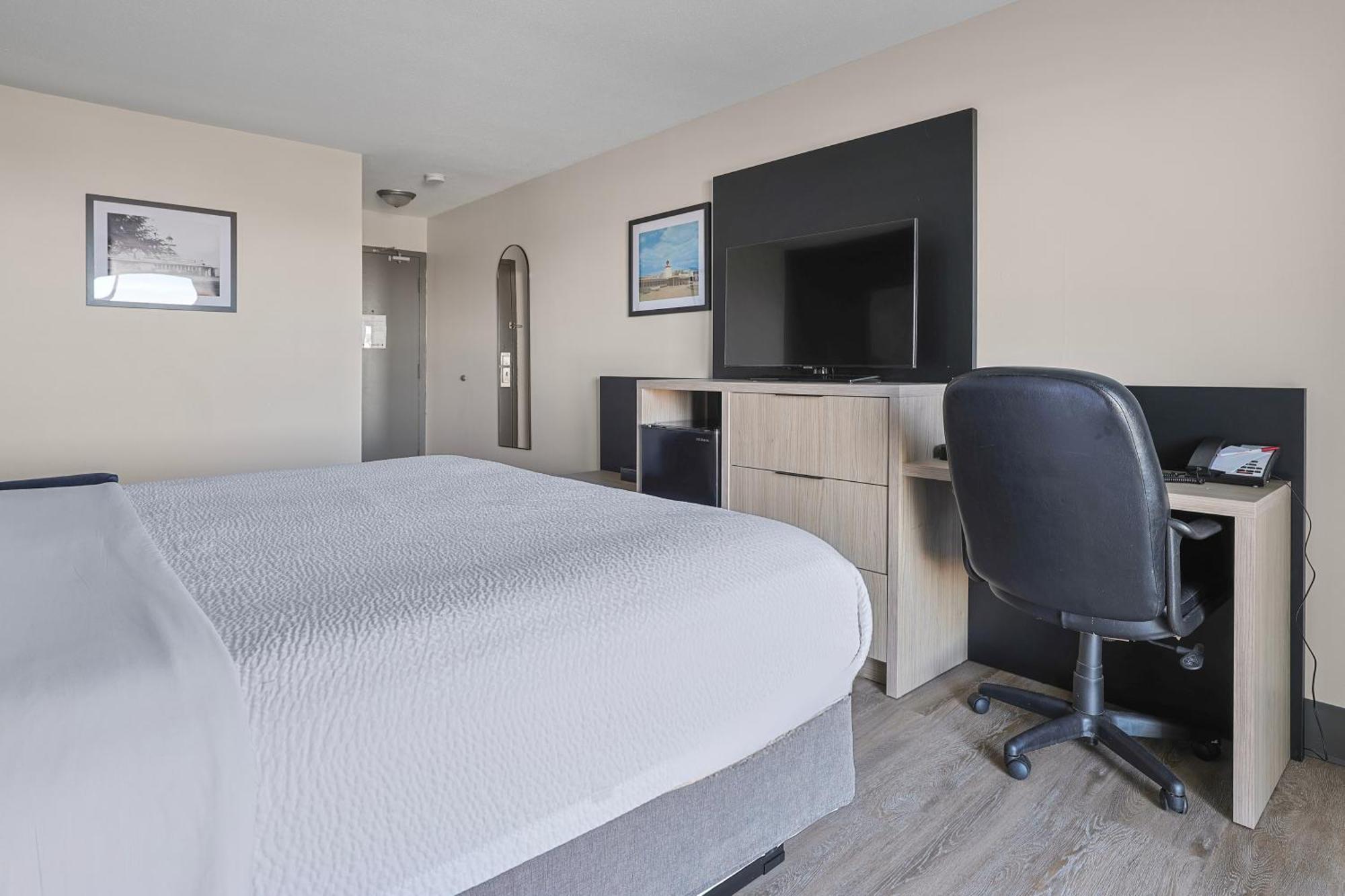 The Jordan Hotel Ramada By Wyndham Eksteriør billede